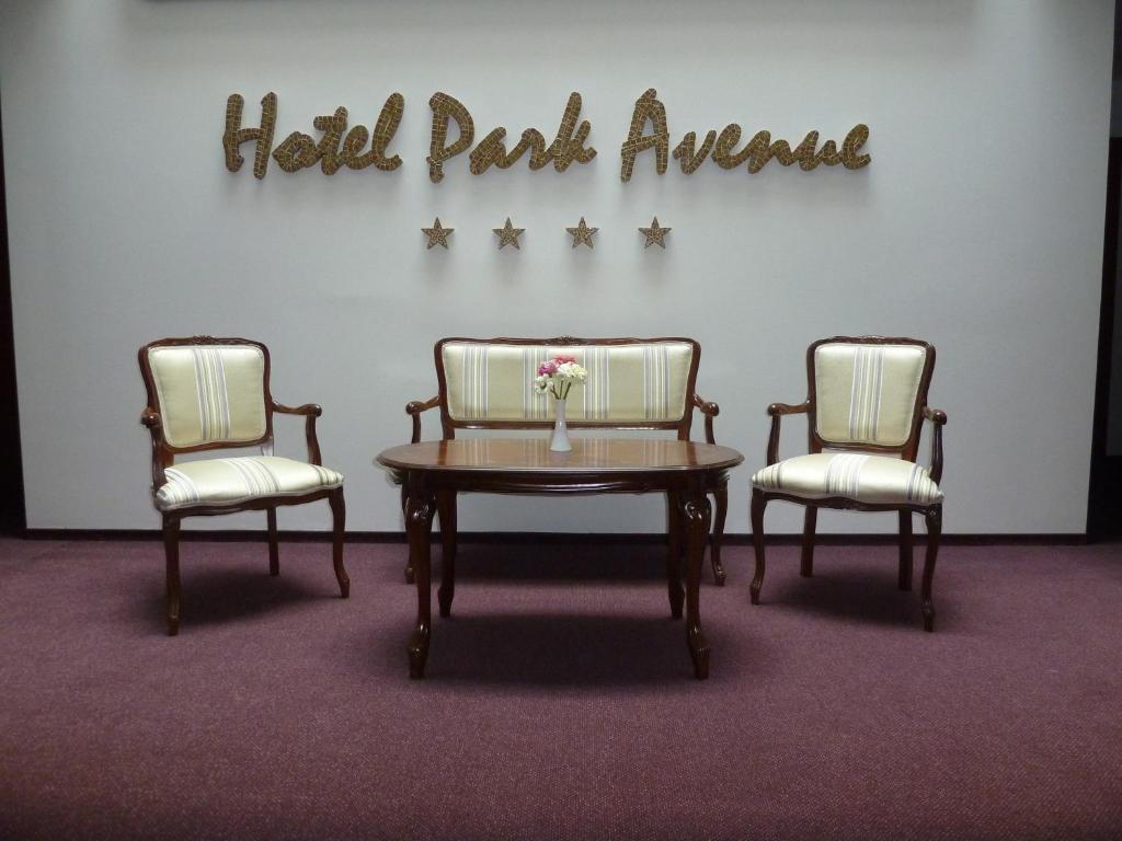 Hotel Park Avenue **** Piest'any Exterior photo